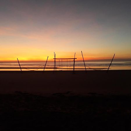 Peace & Love Beach Club Roxas  Bagian luar foto
