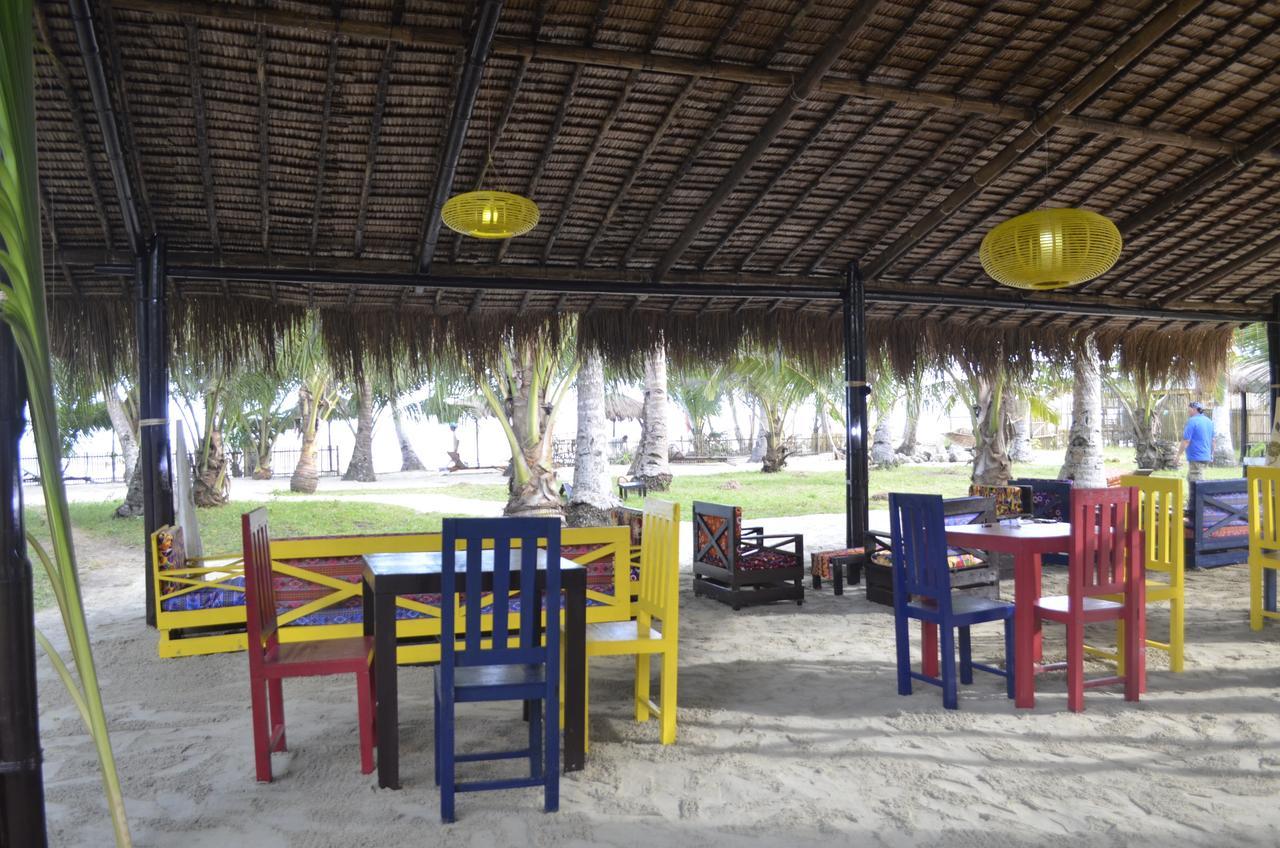 Peace & Love Beach Club Roxas  Bagian luar foto