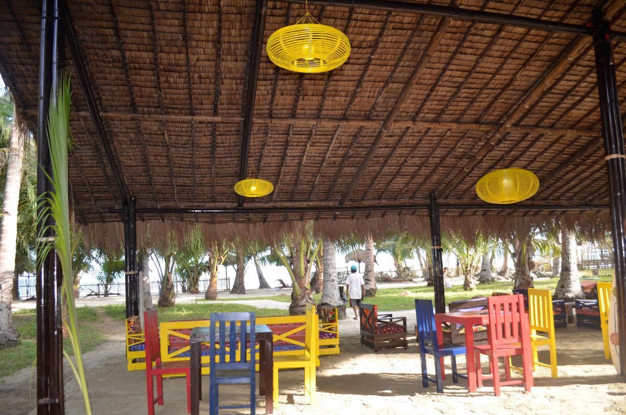 Peace & Love Beach Club Roxas  Bagian luar foto