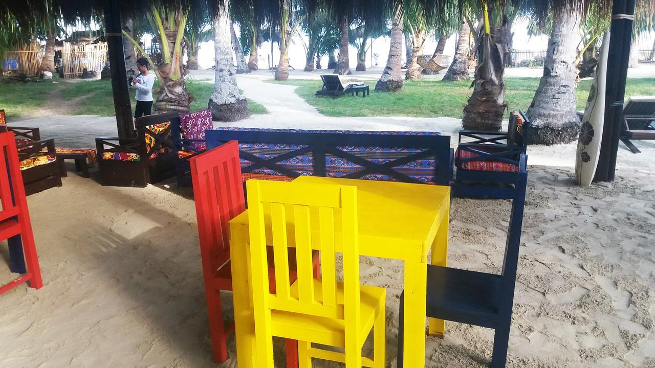 Peace & Love Beach Club Roxas  Bagian luar foto