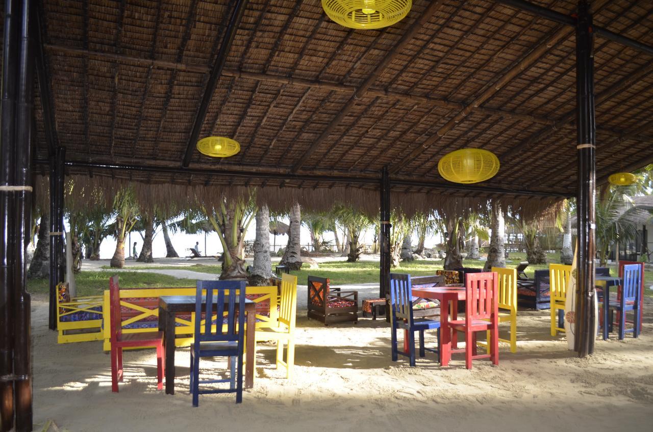 Peace & Love Beach Club Roxas  Bagian luar foto