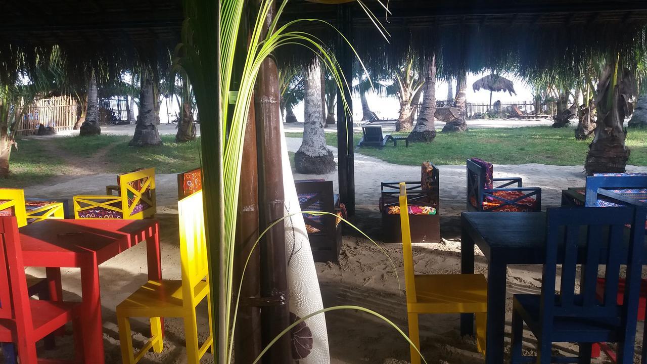 Peace & Love Beach Club Roxas  Bagian luar foto