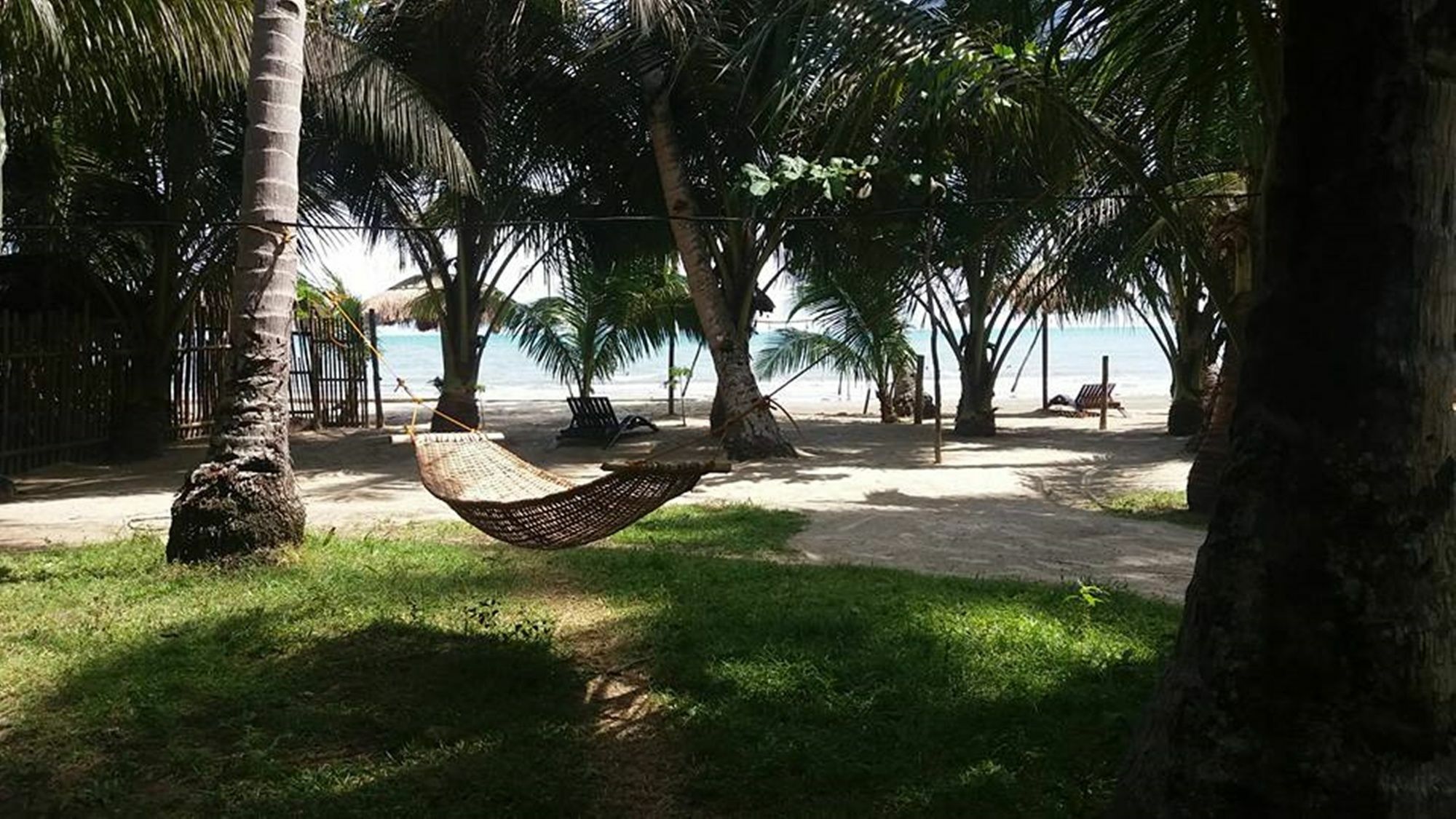 Peace & Love Beach Club Roxas  Bagian luar foto