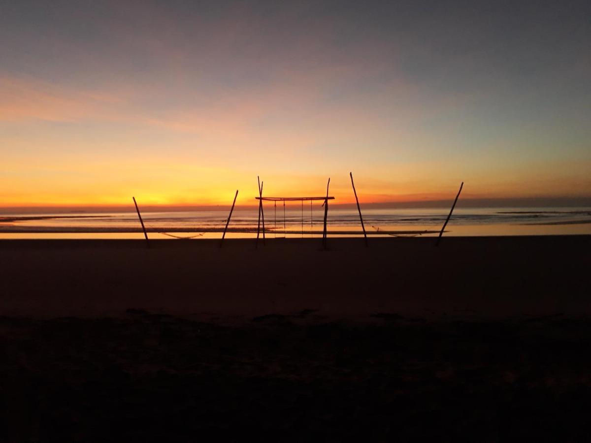 Peace & Love Beach Club Roxas  Bagian luar foto